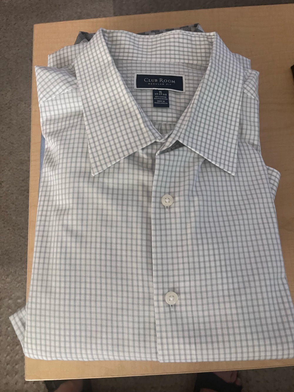 Lightly used Club Room men shirt size XL